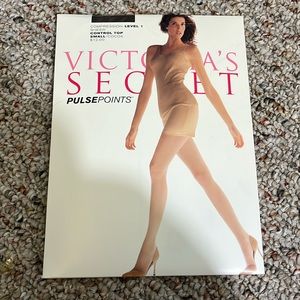 Victorias Secret Pulse Points Sheer Cocoa Control Top Pantyhose Size Small